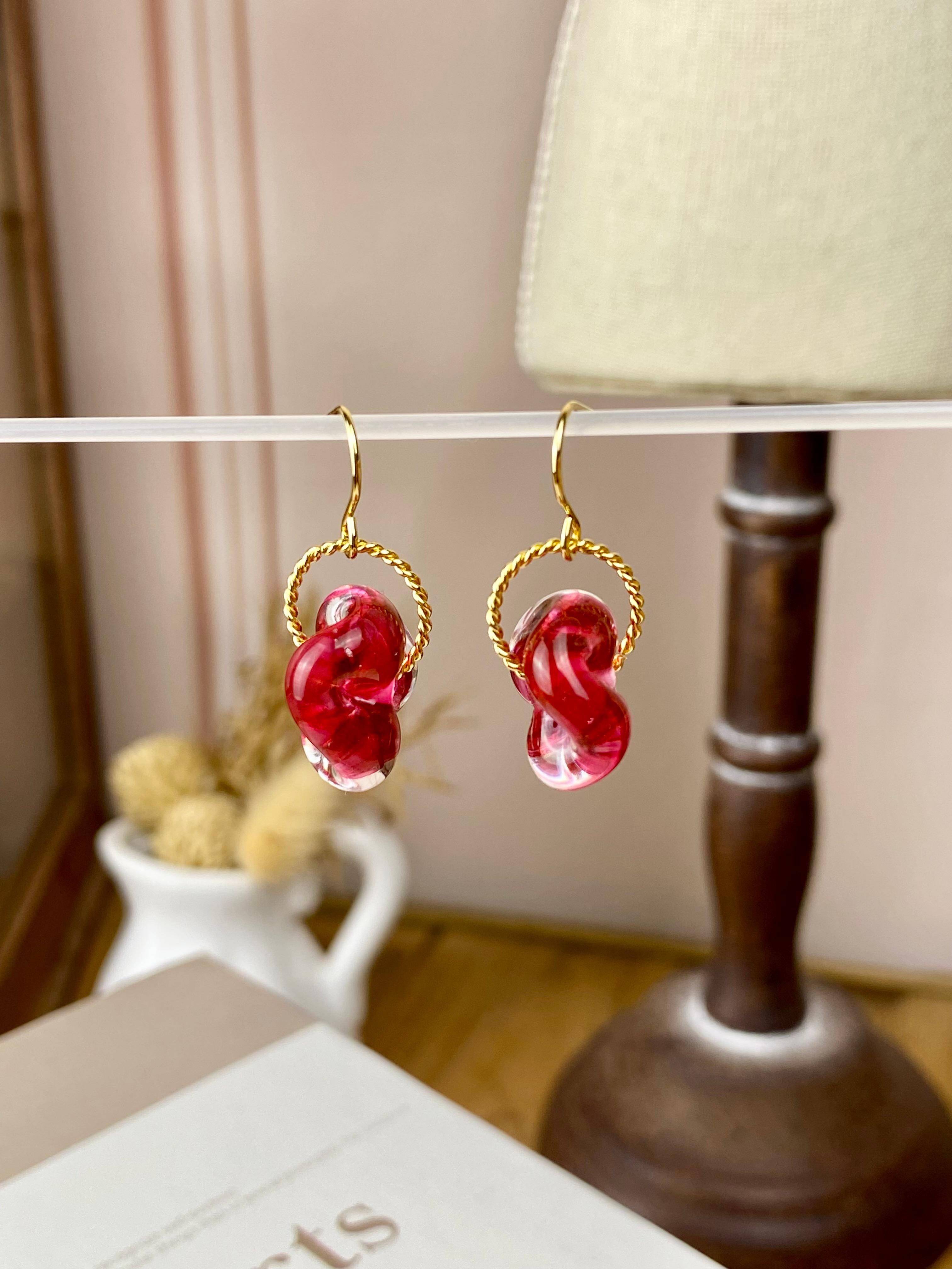 Yura＊ガラスピアス